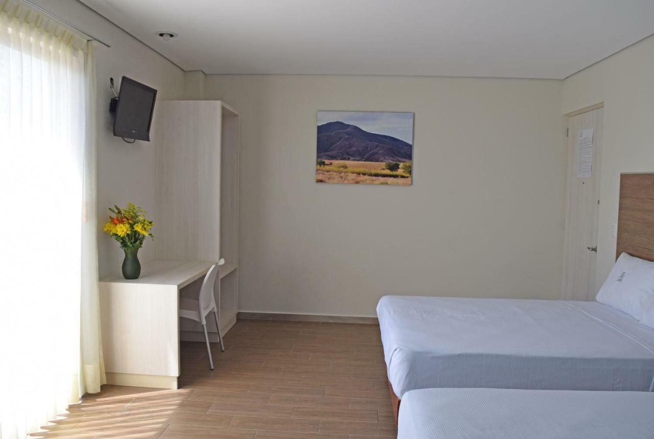Hotel Guiva Aeropuerto Oaxaca Εξωτερικό φωτογραφία